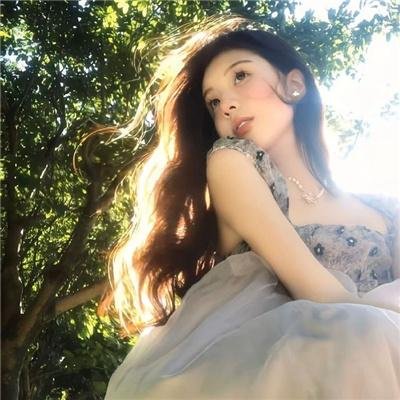 比基尼月亮